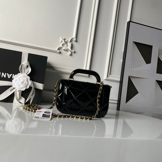 CHANEL 25S FLAP BAG 18 З ЧОРНОЇ ГЛЯНЦЕВОЇ ТЕЛЯЧОЇ ШКІРИ