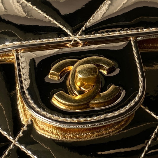 CHANEL 25S СУМКА FLAP 18 З МЕТАЛЕВОЇ ЗОЛОТОЇ ТЕЛЯЧОЇ ШКІРИ