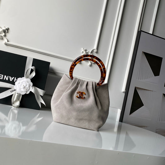 СУМКА CHANEL 26S HAND BAG 24 ЗІ СВІТЛО-СІРО-БЕЖЕВОЇ ЗАМШІ