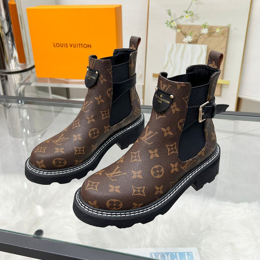 LV WOMEN'S SHORT BOOTS IN CHOCOLATE BROWN MONOGRAM CALFSKIN - 35