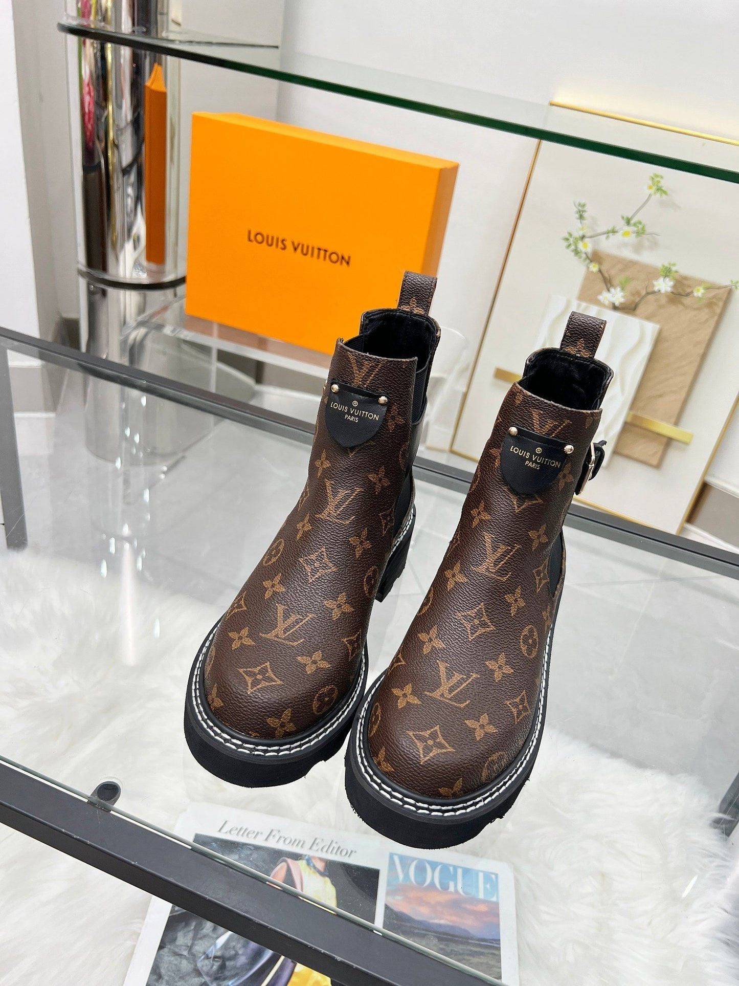 LV WOMEN'S SHORT BOOTS IN CHOCOLATE BROWN MONOGRAM CALFSKIN - 35