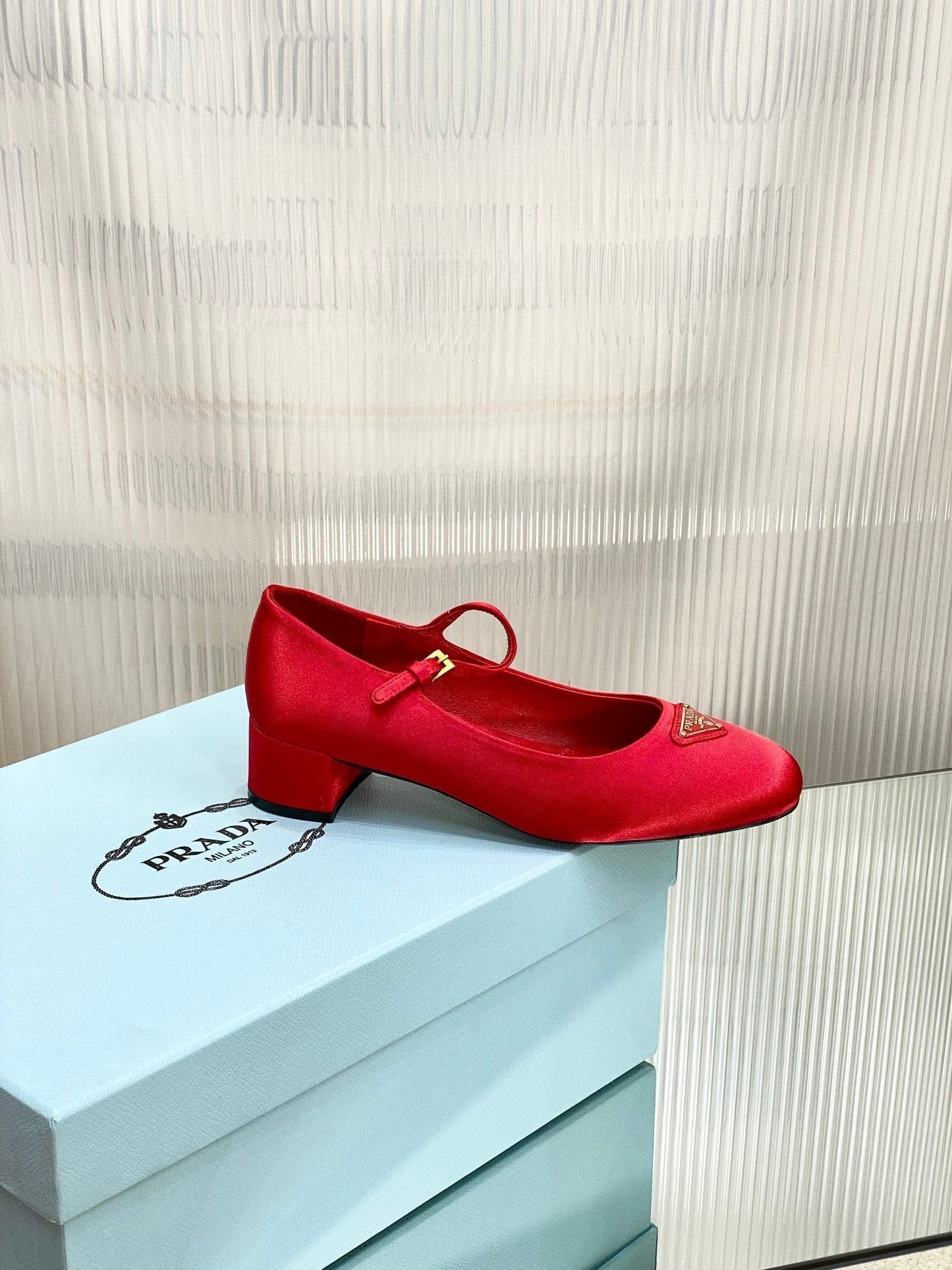 PRA NAPPA MARY JANE PUMPS CRIMSON SATIN - 35