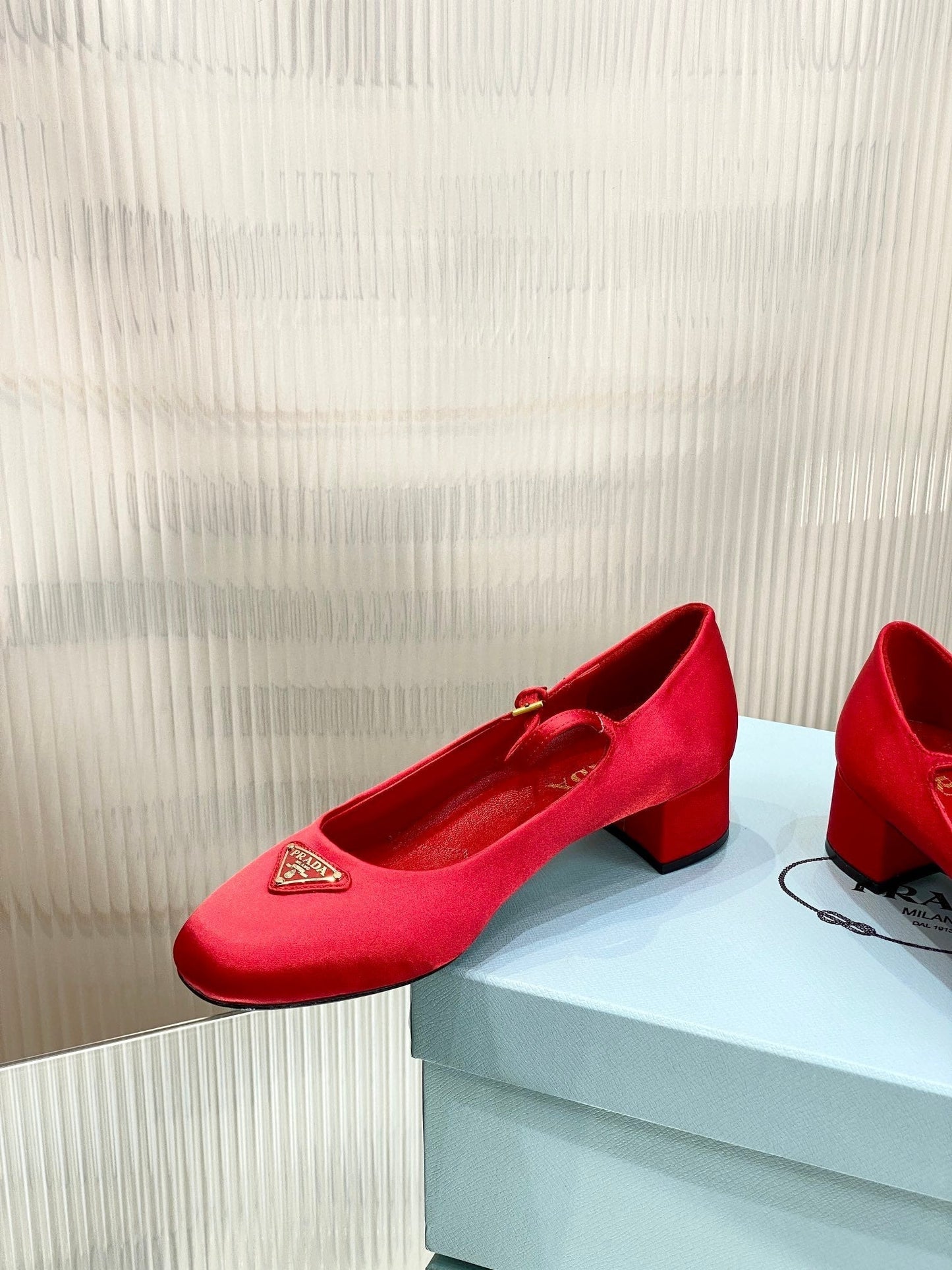 PRA NAPPA MARY JANE PUMPS CRIMSON SATIN - 35