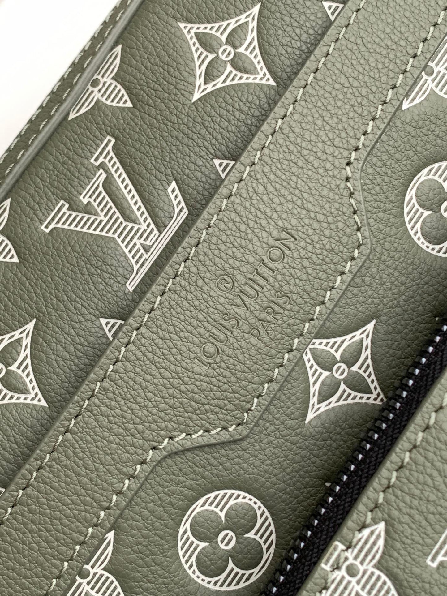 TRIO MESSENGER BAG 25 IN GREEN MONOGRAM SHADOW CALFSKIN