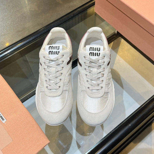 КРОСІВКИ MIUMIU 26S ЗІ СВІТЛО-БЕЖЕВОЇ ТКАНИНИ ТА ЗАМШІ