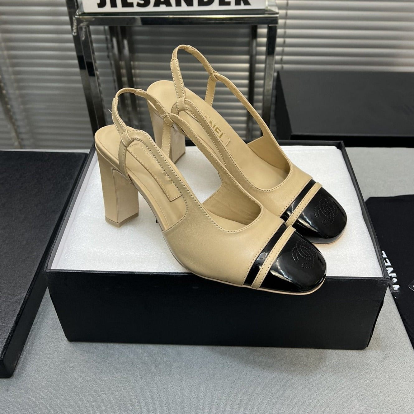 slingback light beige suede silver metalic lambskin square toe 9.5 - 35