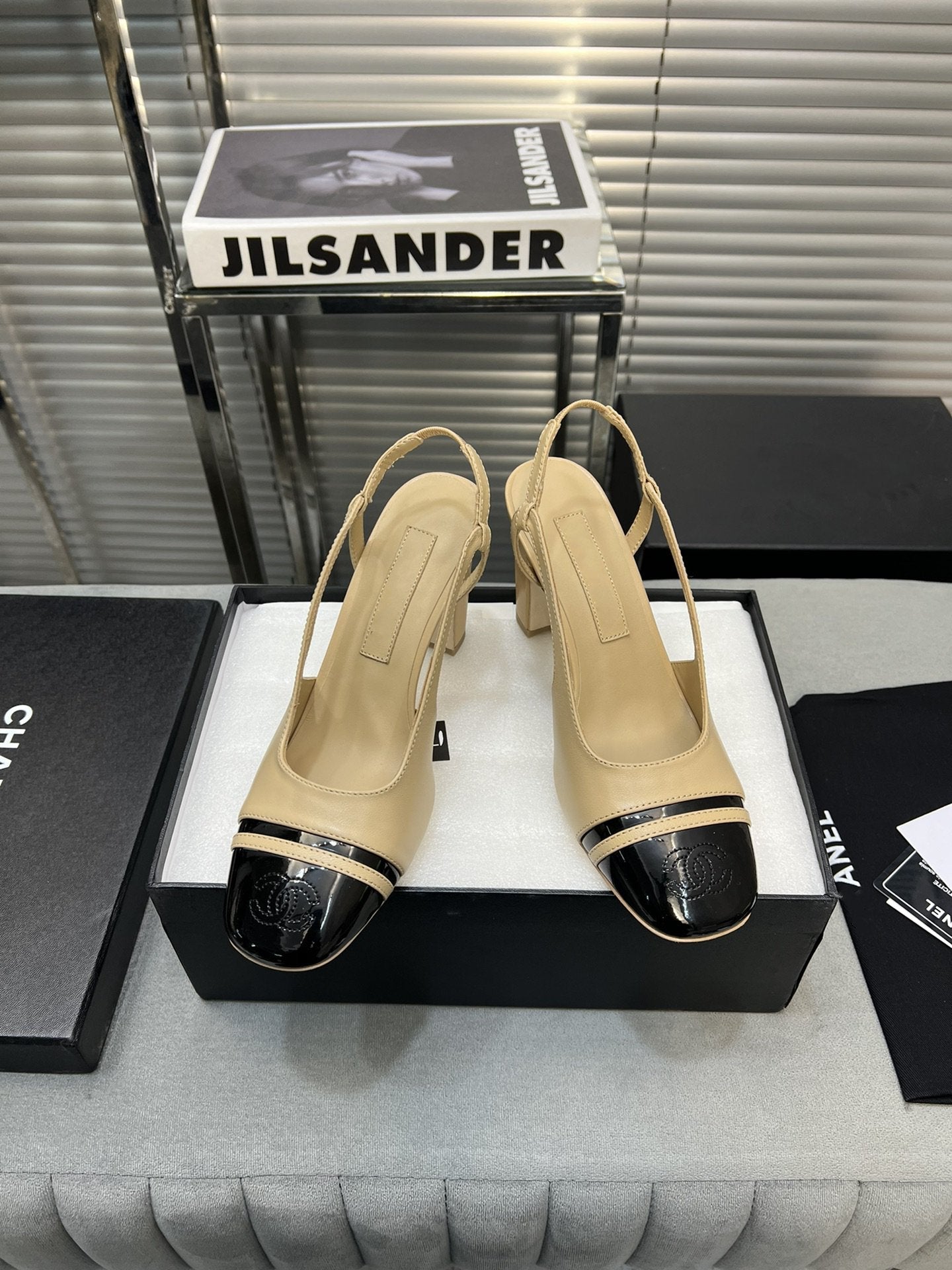slingback light beige suede silver metalic lambskin square toe 9.5 - 35
