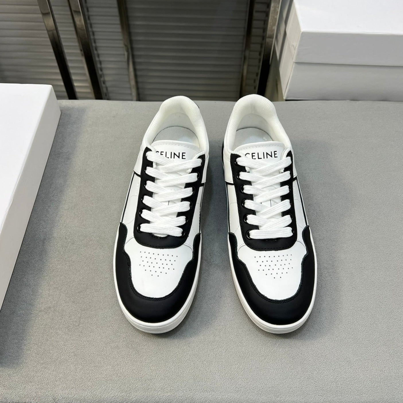 TRAINER LOW LACE-UP SNEAKER IN CALFSKIN, LAMINATED CALFSKIN AND SUEDE CALFSKIN OPTIC BLACK WHITE - 35