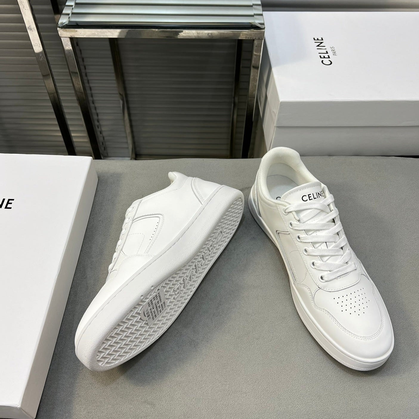TRAINER LOW LACE-UP SNEAKER IN CALFSKIN, LAMINATED CALFSKIN AND SUEDE CALFSKIN OPTIC WHITE - 35