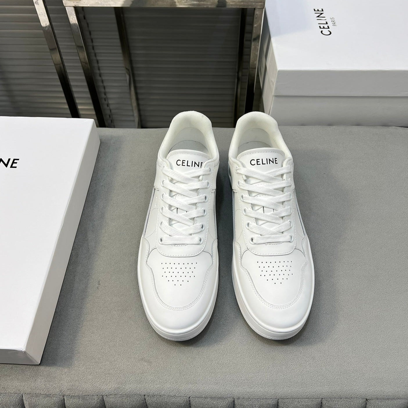 TRAINER LOW LACE-UP SNEAKER IN CALFSKIN, LAMINATED CALFSKIN AND SUEDE CALFSKIN OPTIC WHITE - 35