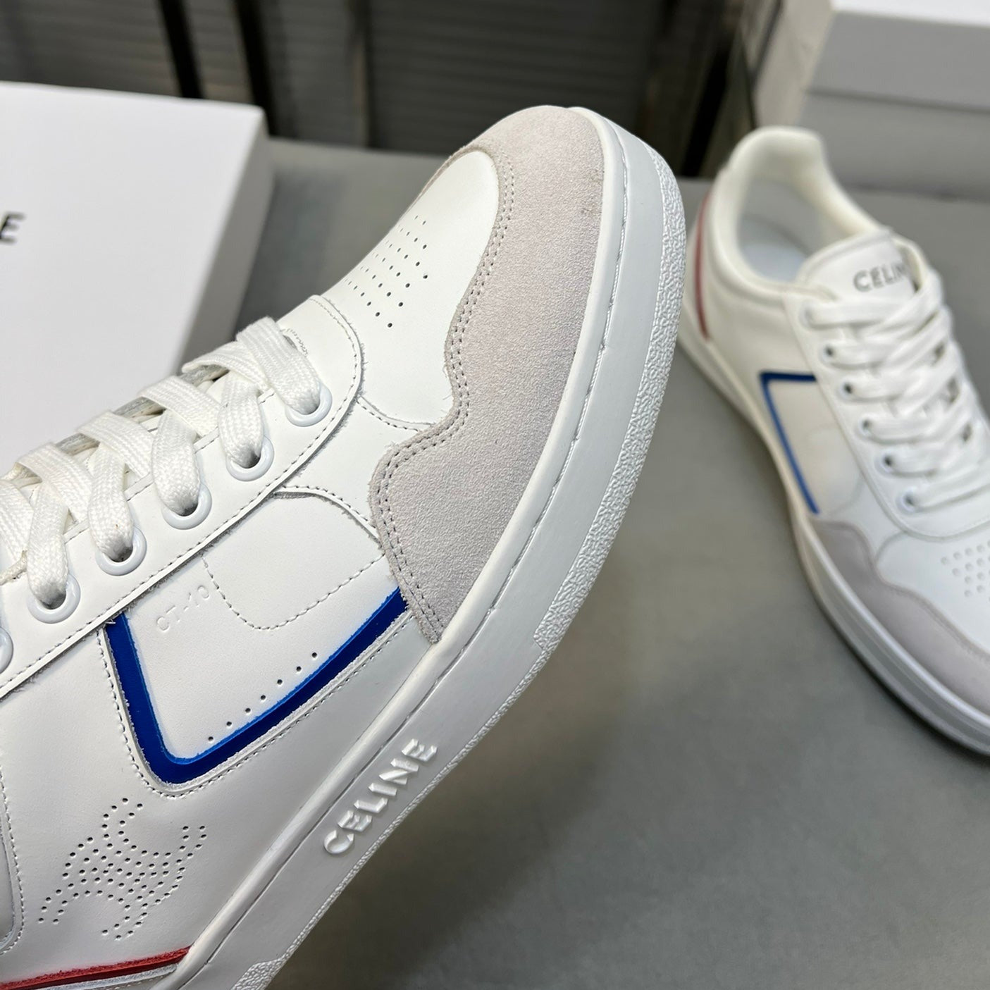 TRAINER LOW LACE-UP SNEAKER IN CALFSKIN, LAMINATED CALFSKIN AND SUEDE CALFSKIN OPTIC WHITE/BLUE/RED/SILVER - 35