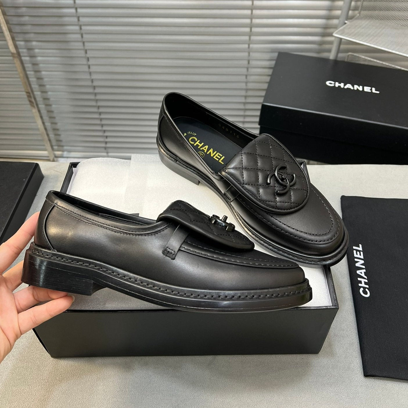CC Women Loafers In Leather Black - 35