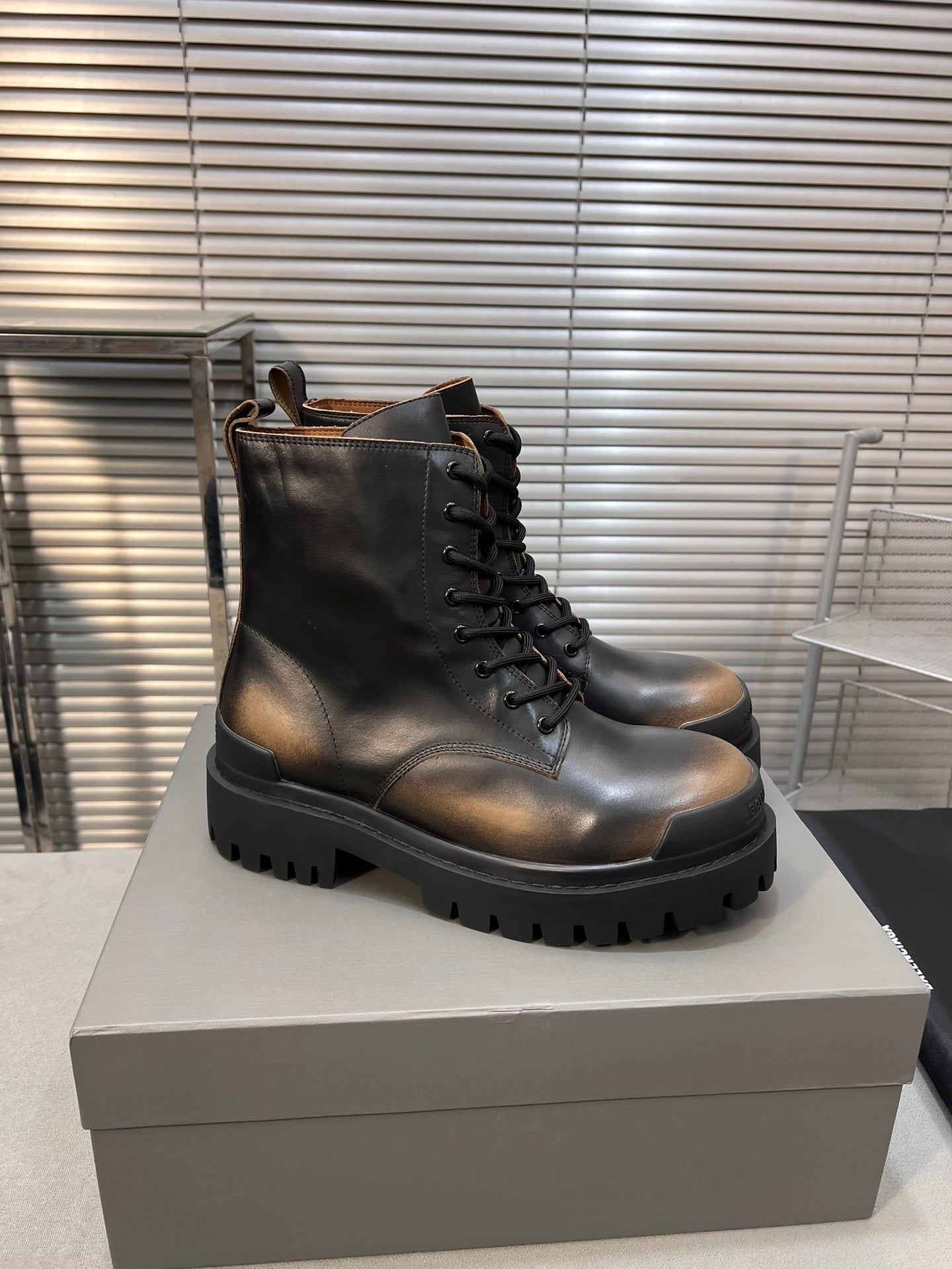 CHUNKY BOOTS IN BLACK MIX BRONZE SMOOTH CALFSKIN - 35