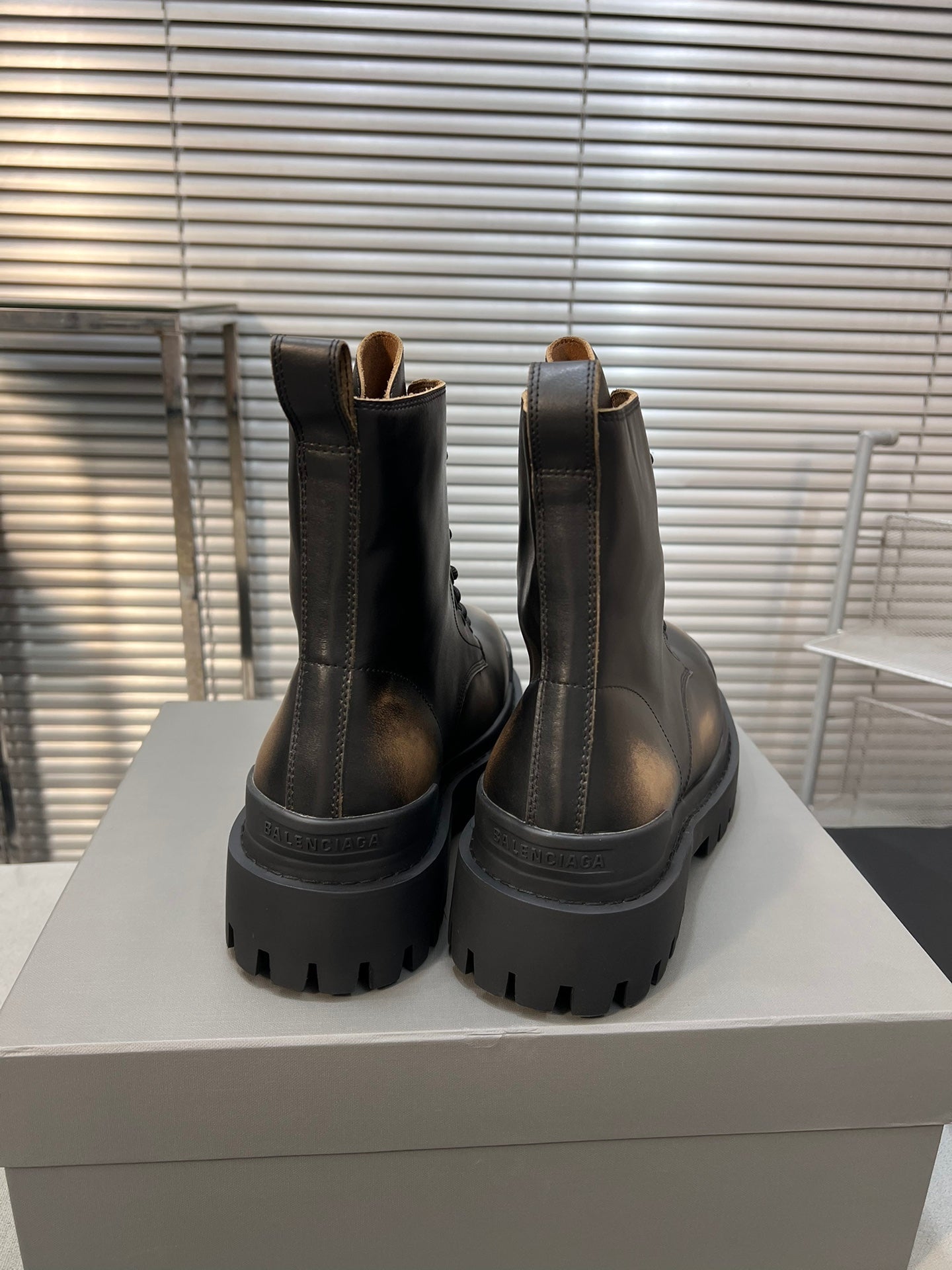CHUNKY BOOTS IN BLACK MIX BRONZE SMOOTH CALFSKIN - 35