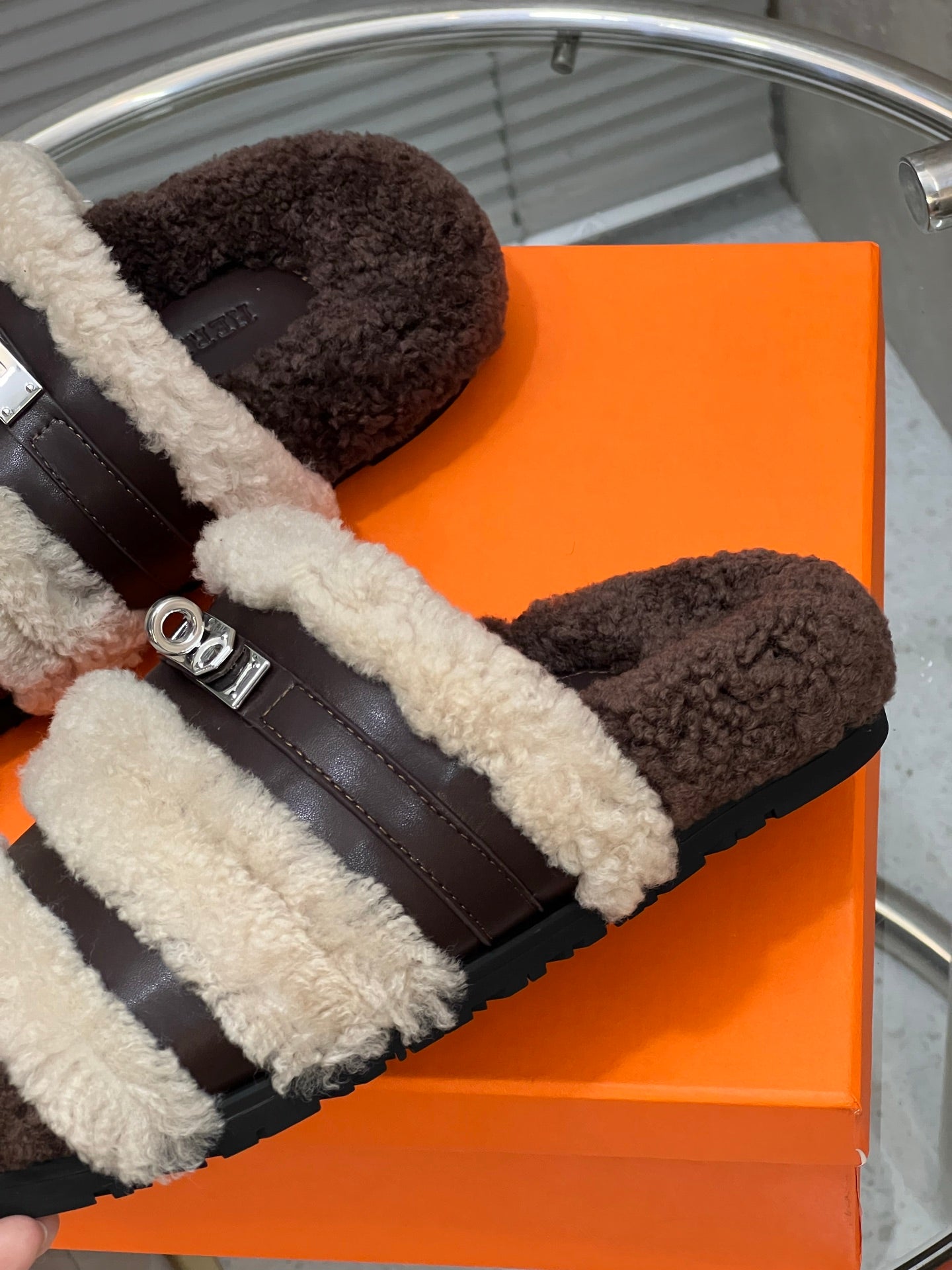 HM 25S SANDAL IN BEIGE WOOL AND DARK BROWN LAMBSKIN WITH SILVER HARDWARE - 35