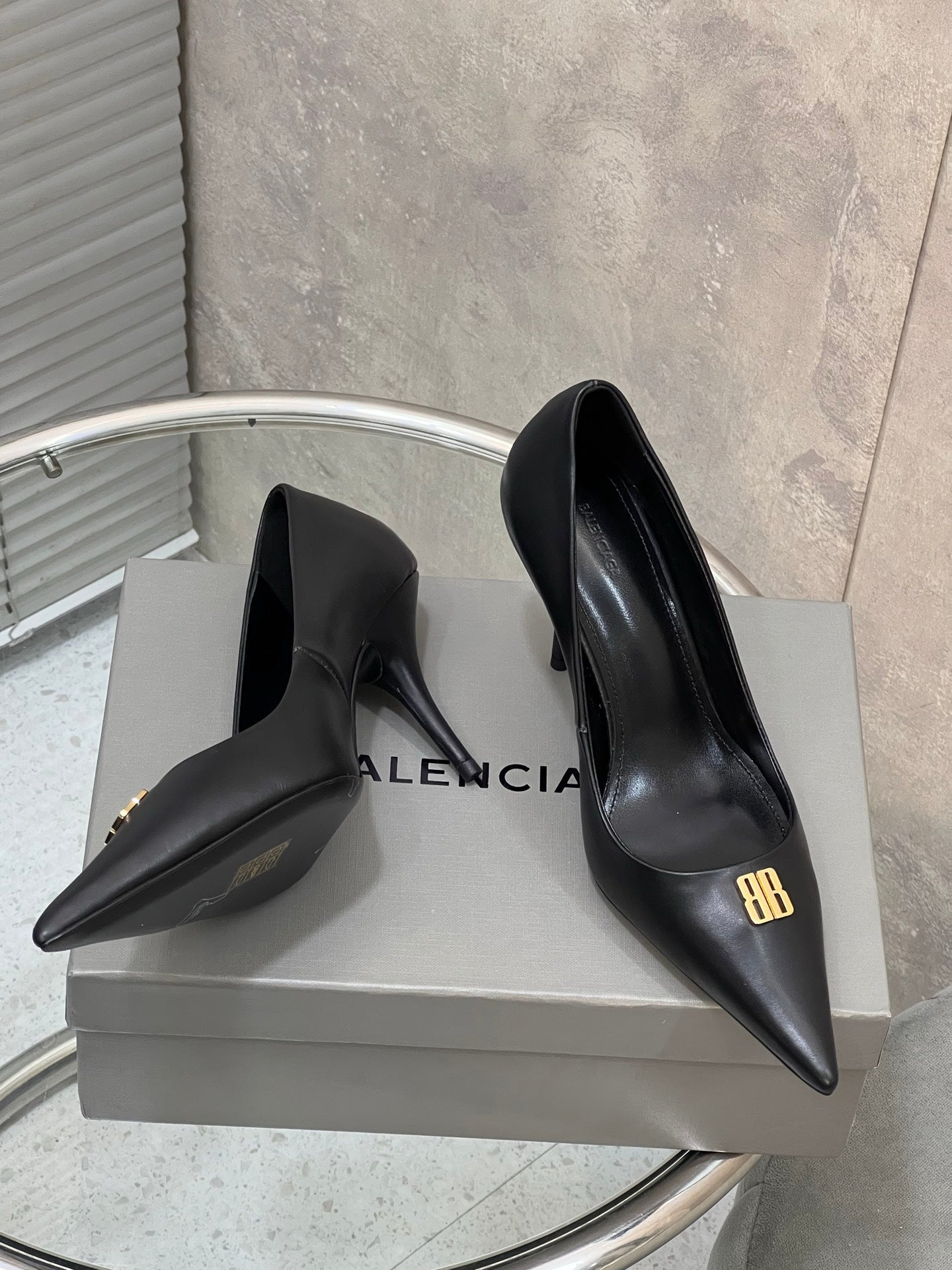 BALENCIAGA 25S HIGH-HEEL SHOES 85 MM IN BLACK COW LEATHER WITH GOLD HARDWARE - 35