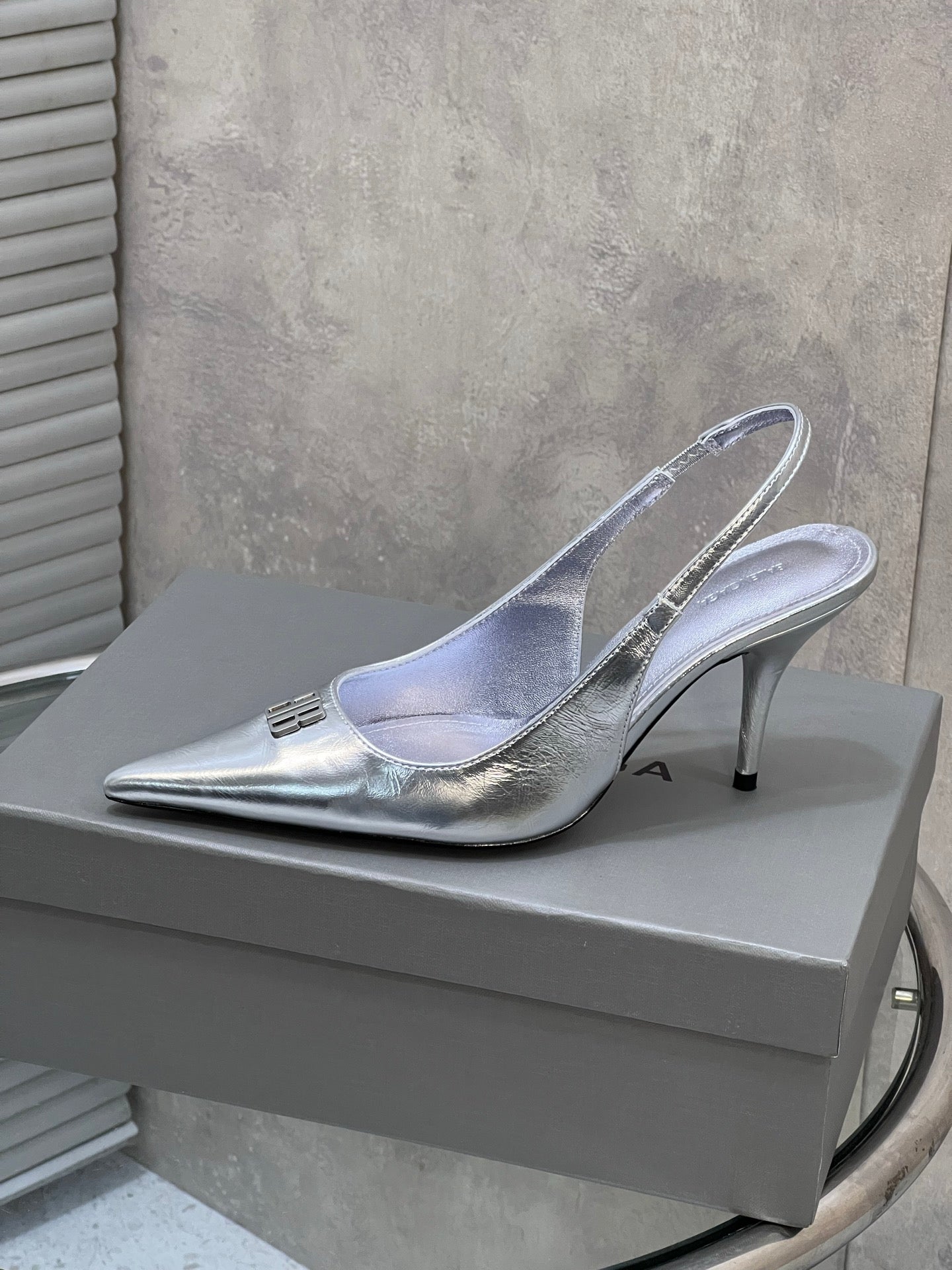 BALENCIAGA 25S HIGH-HEEL SLINGBACK 85 MM IN SILVER COW LEATHER - 35