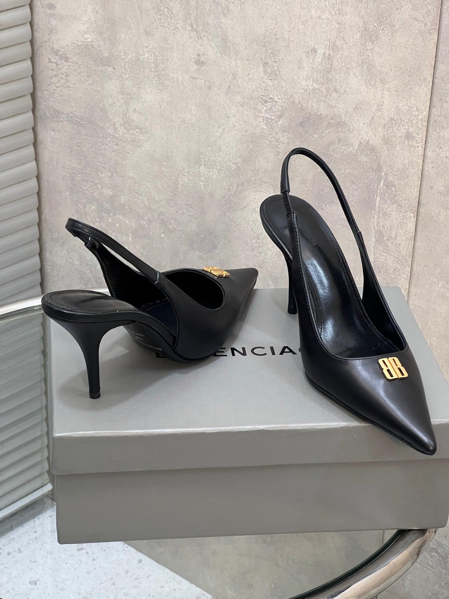 BALENCIAGA 25S HIGH-HEEL SLINGBACK 85 MM IN BLACK COW LEATHER WITH GOLD HARDWARE - 35
