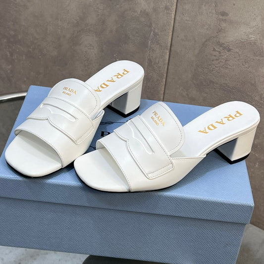 БОСОНІЖКИ PRADA 26S НА ПЛАТФОРМІ НА ПІДБОРАХ 60 ММ З БІЛОЇ ТЕЛЯЧОЇ ШКІРИ З ЛОГОТИПОМ