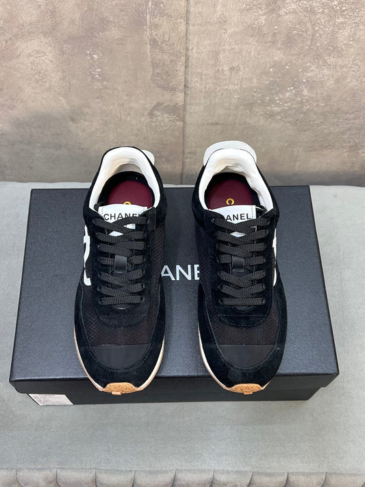 CHANEL 26S RUNNING SNEAKERS IN BLACK SUEDE AND MESH CC LOGO
