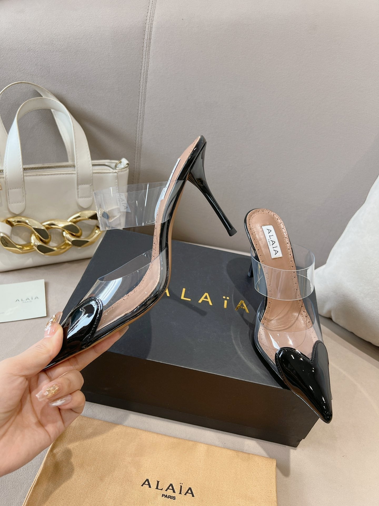 ALAIA HIGH MULES IN BLACK PATENT CALFSKIN AND FILM - 35
