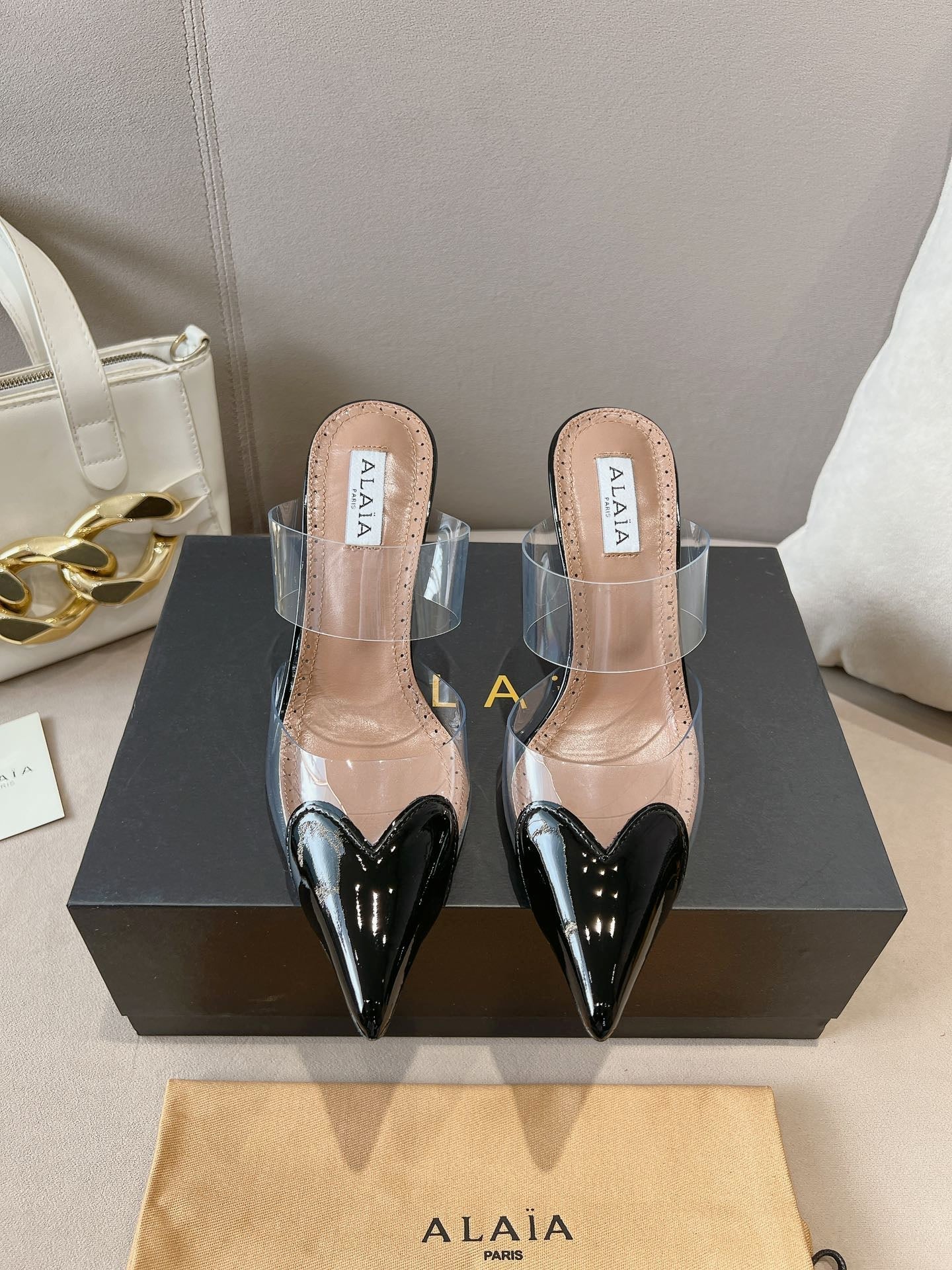ALAIA HIGH MULES IN BLACK PATENT CALFSKIN AND FILM - 35
