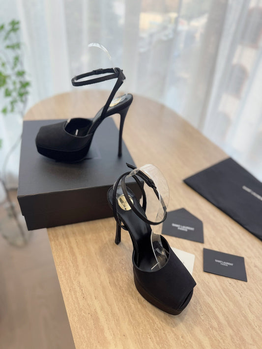 LA SCANDALE HIGH 14 CM PLATFORM SANDALS IN BLACK SATIN CREPE - 35