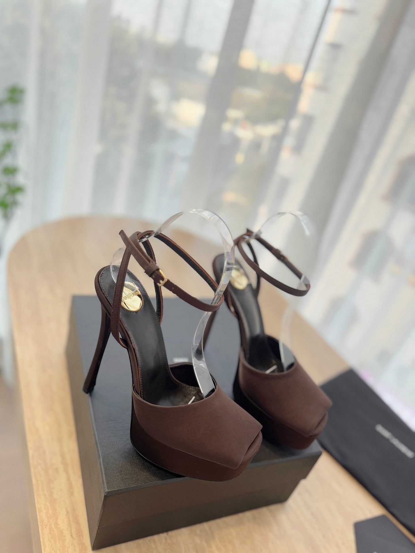 LA SCANDALE HIGH 14 CM PLATFORM SANDALS IN CHOCOLATE BROWN SATIN CREPE - 35