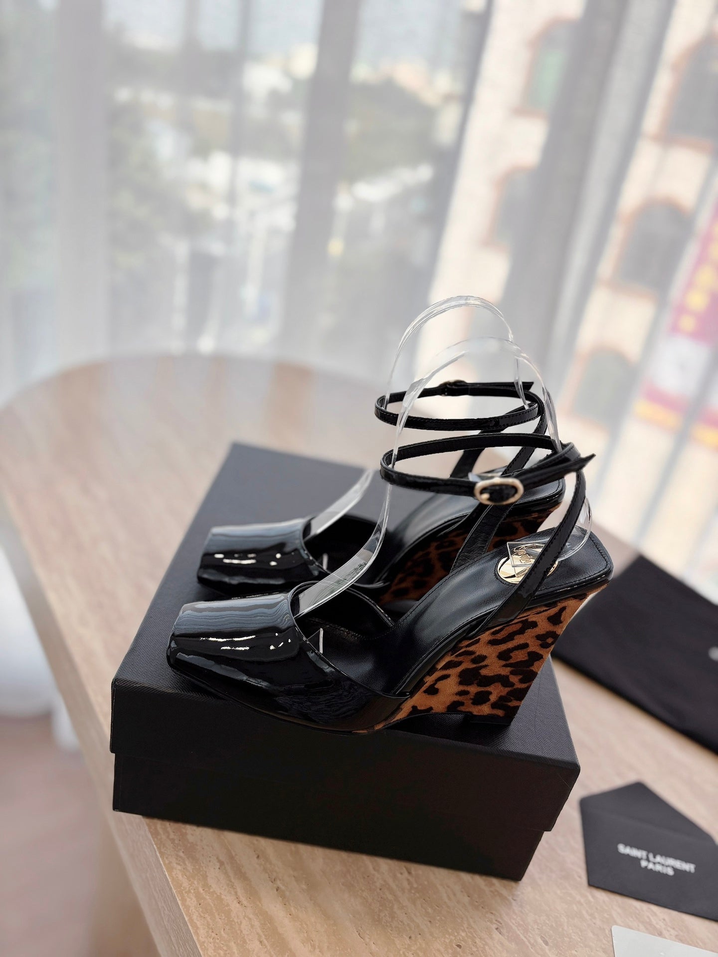 LA SCANDALE HIGH 10 CM WEDGE SANDALS IN BLACK PATENT LEATHER - 35
