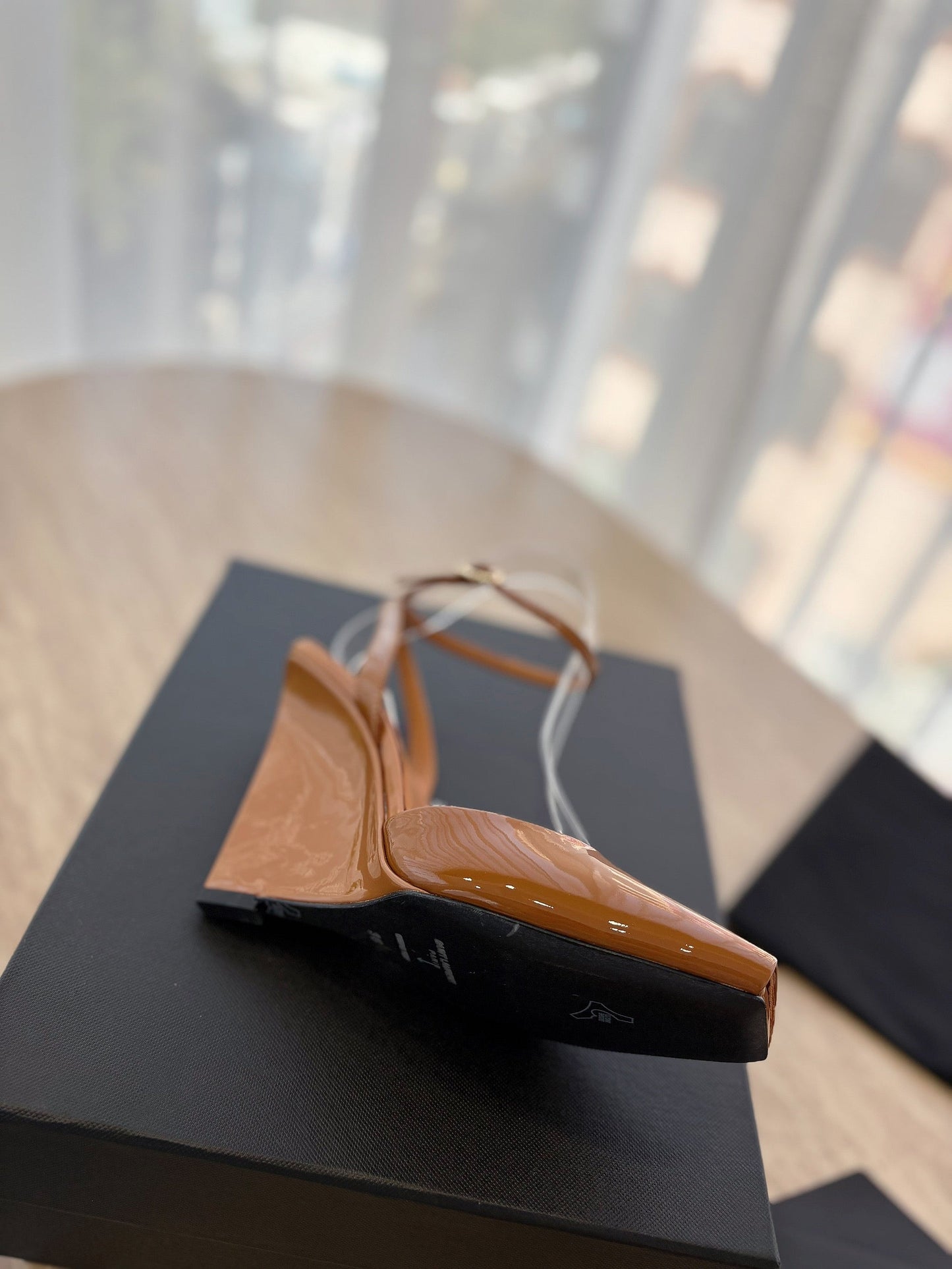 LA SCANDALE HIGH 10 CM WEDGE SANDALS IN BRONZE BROWN PATENT LEATHER - 35