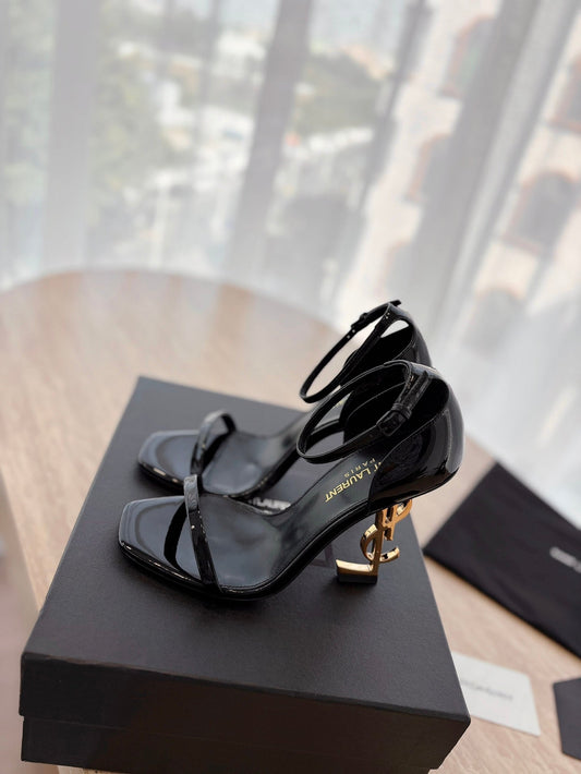 CLASSIC HIGH HEELS 10 CM IN BLACK PATENT CALFSKIN - 35