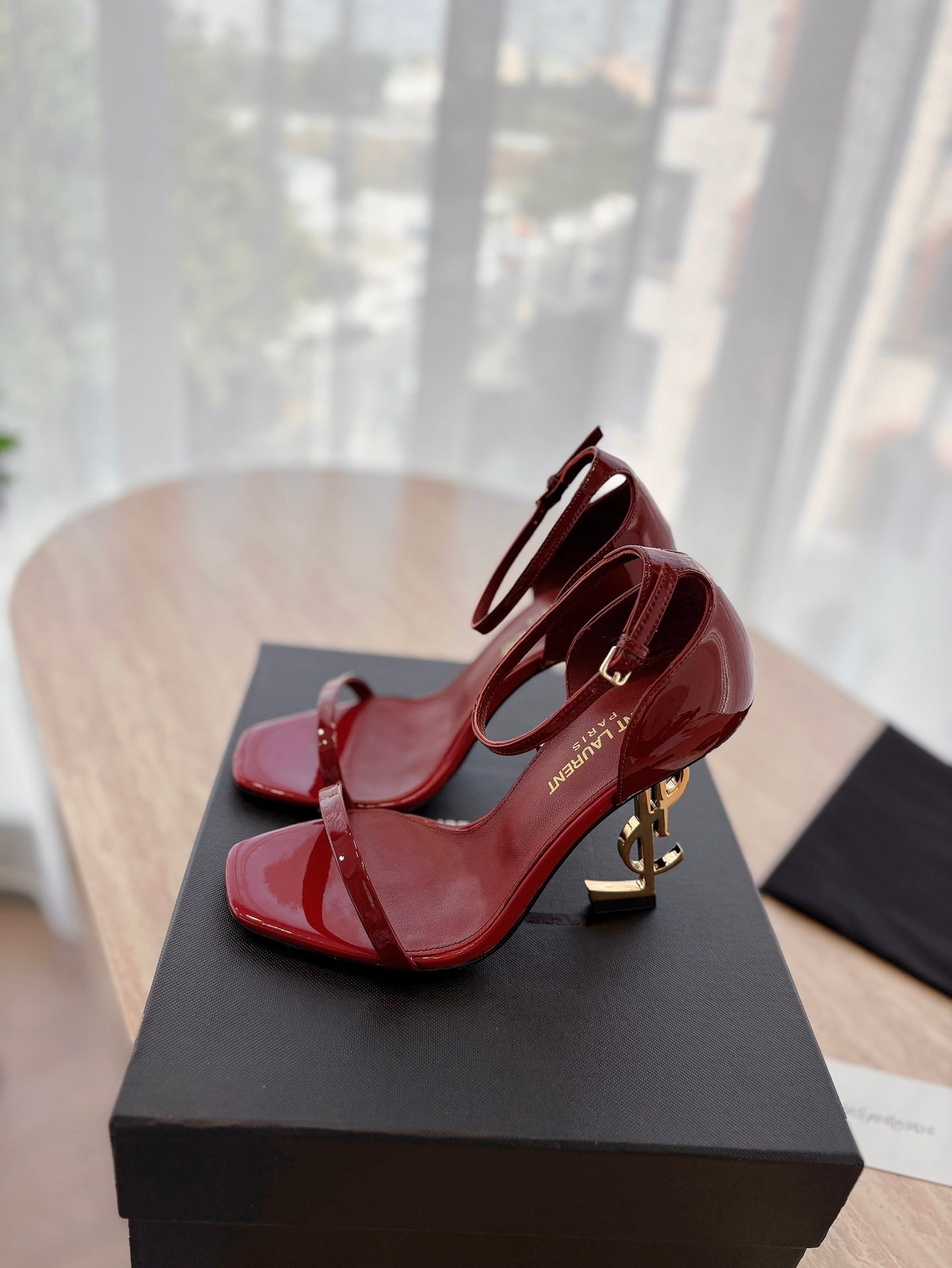 CLASSIC HIGH HEELS 10 CM IN CRIMSON RED PATENT CALFSKIN - 35