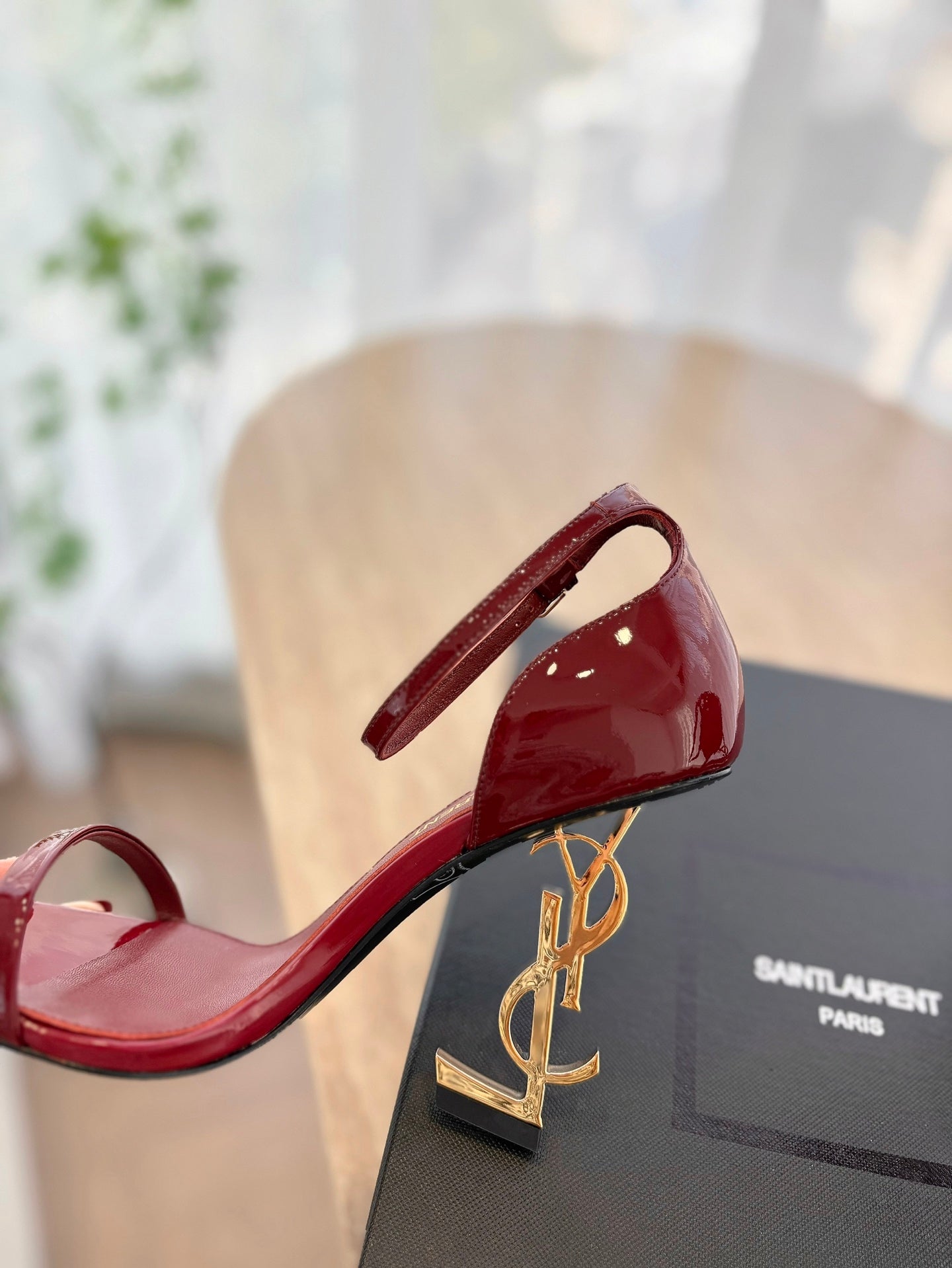 CLASSIC HIGH HEELS 10 CM IN CRIMSON RED PATENT CALFSKIN - 35