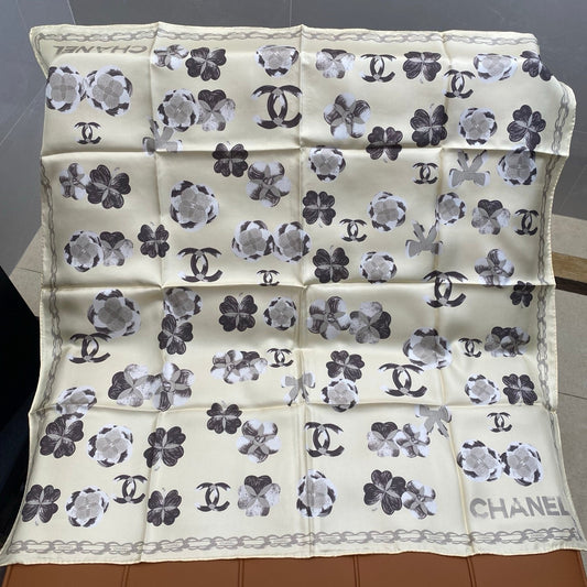 CHANEL 25S ШАРФ 90 ШОВК 703655