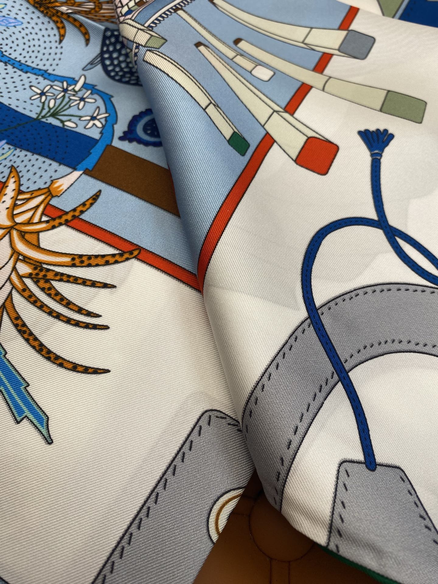 HERMES 25S SCARF 90 IN SILK 718477