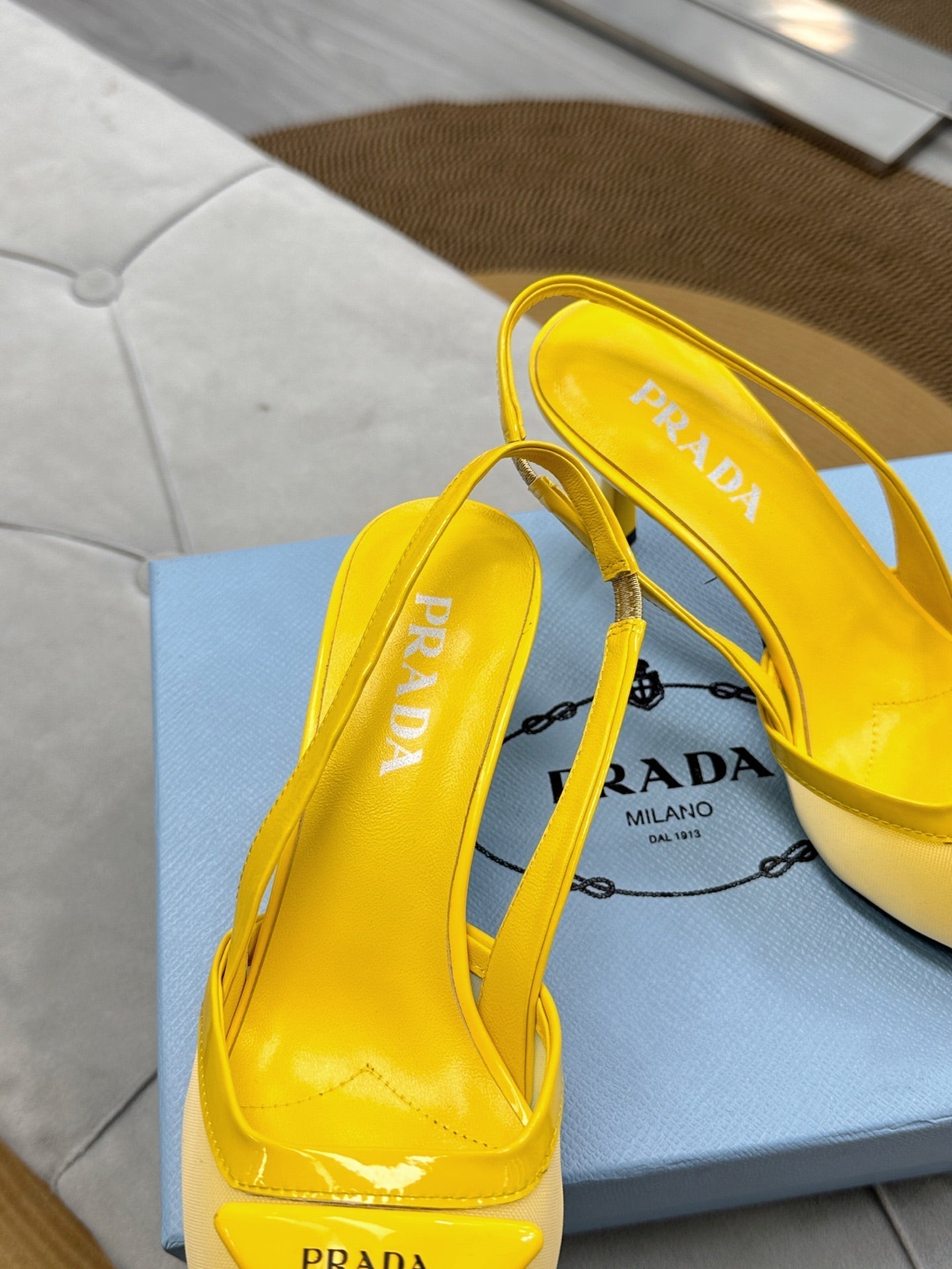 PRADA 25S TRIANGLE LOGO SLINGBACK PUMPS IN YELLOW MESH FABRIC - 35