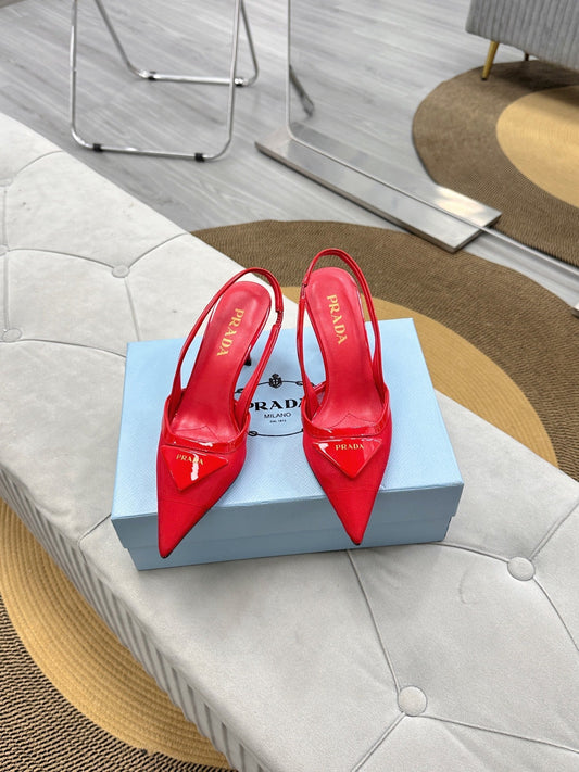 Жіночі туфлі-слінгбеки PRADA 25S TRIANGLE LOGO з червоної сітчастої тканини - 35