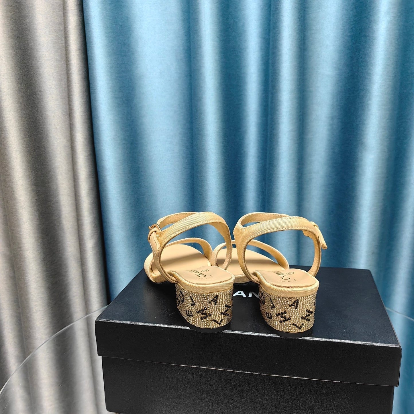 Chunky Heel Rhinestone Sandals Beige Cream Lambskin - 35