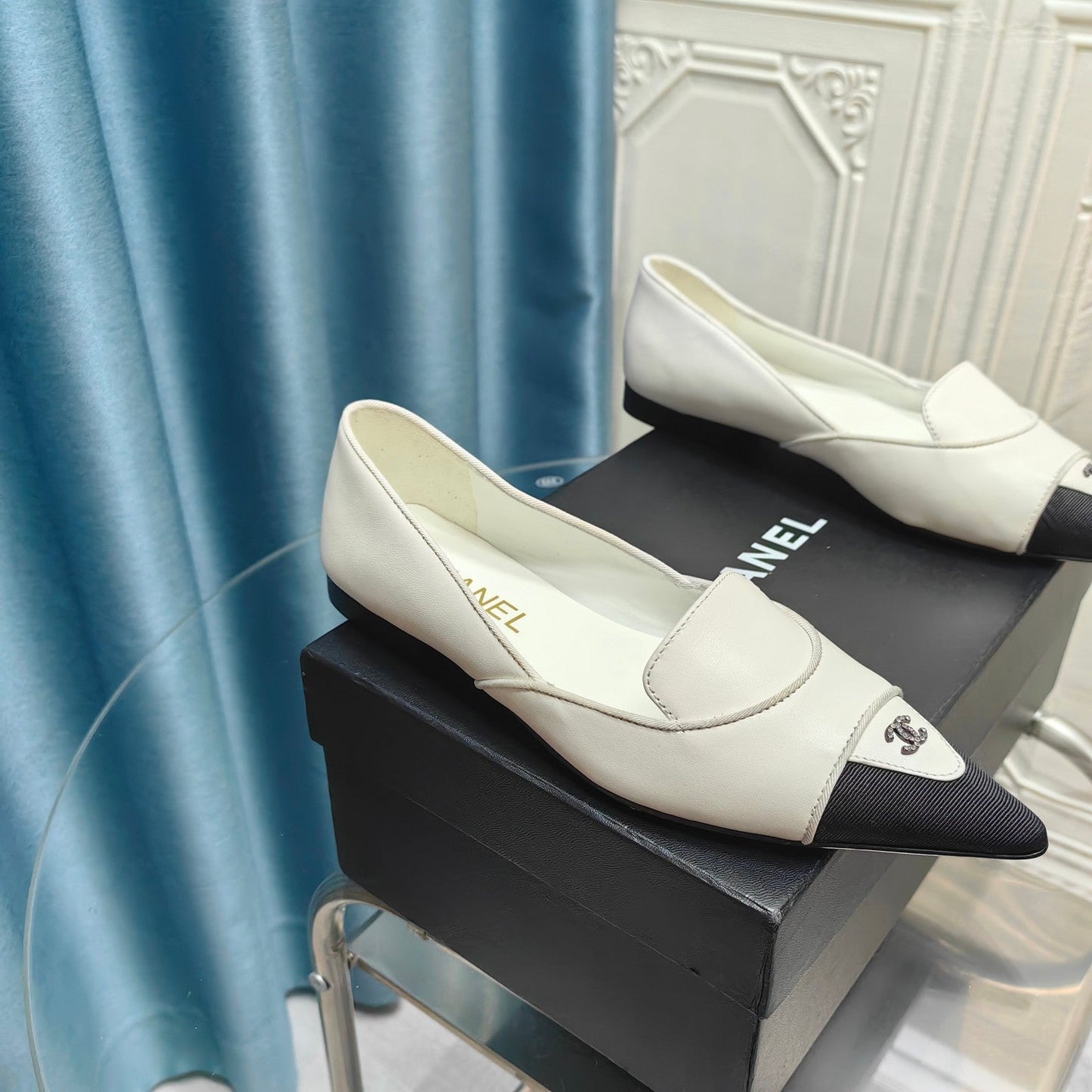 BALLET FLAT WHITE MIX BLACK SHEEPSKIN POINTED TOE - 35