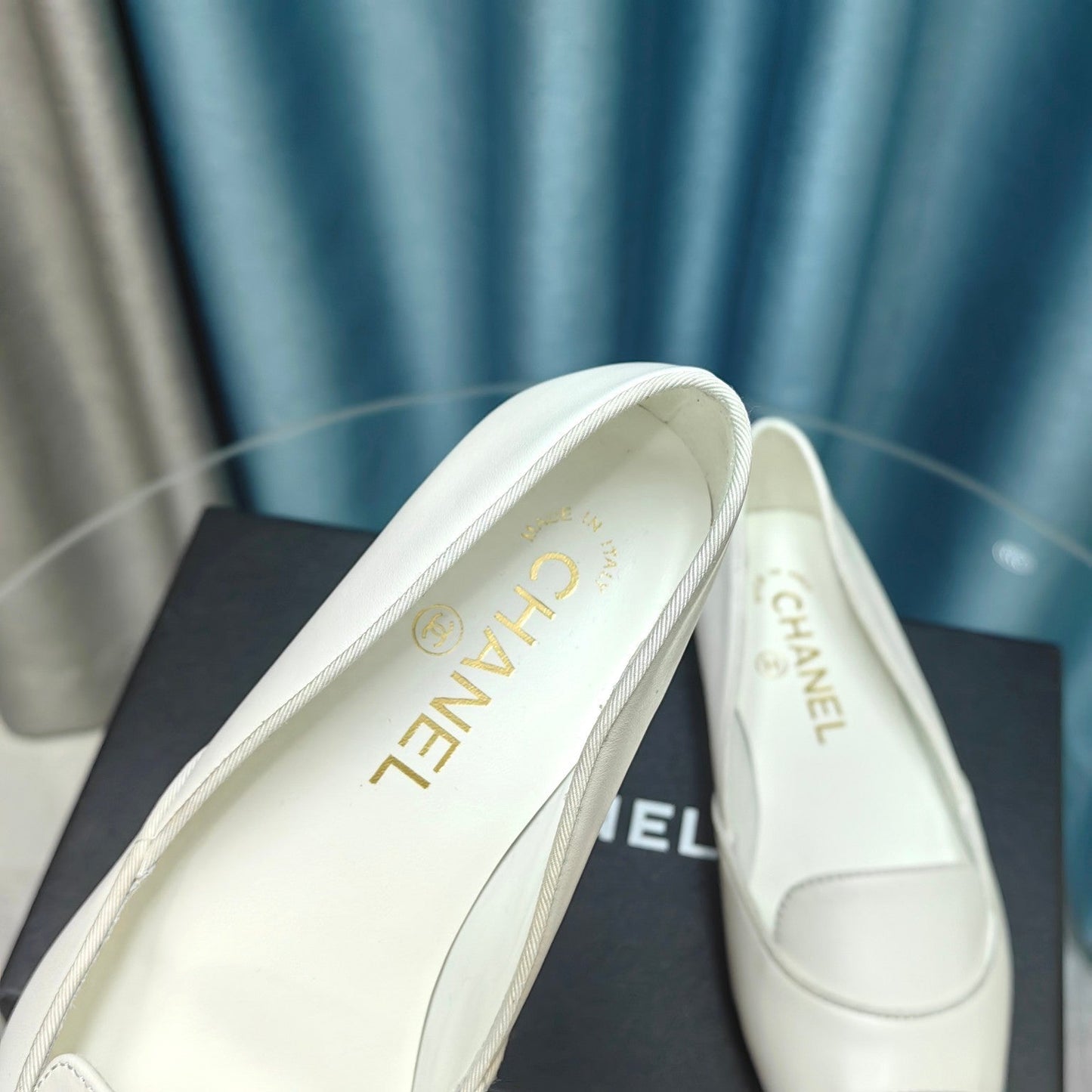 BALLET FLAT WHITE MIX BLACK SHEEPSKIN POINTED TOE - 35