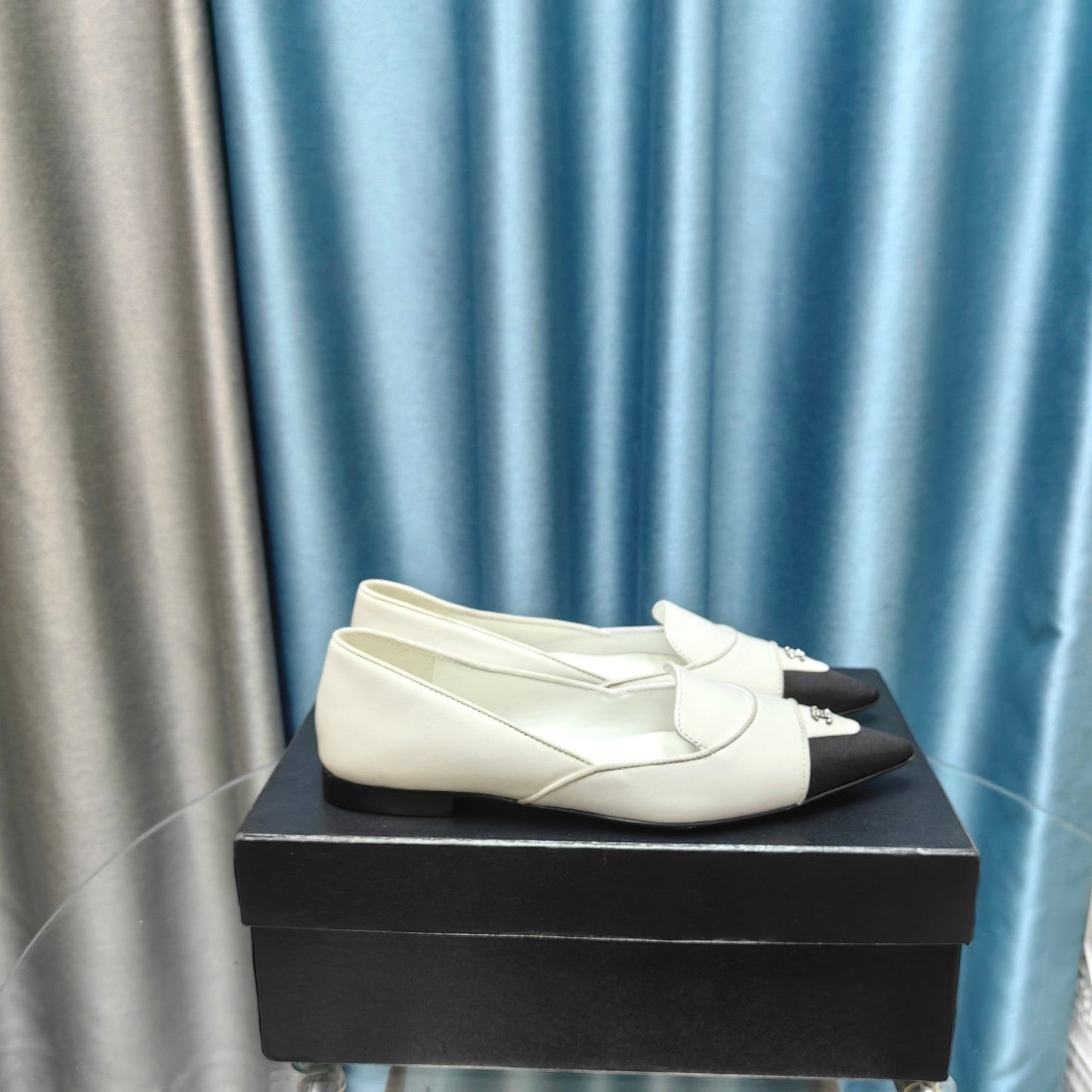 BALLET FLAT WHITE MIX BLACK SHEEPSKIN POINTED TOE - 35