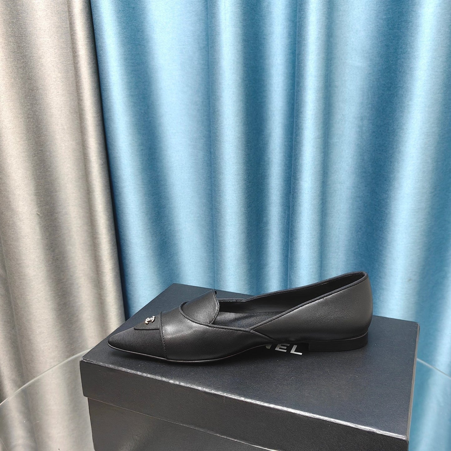 BALLET FLAT BLACK SHEEPSKIN POINTED TOE - 35