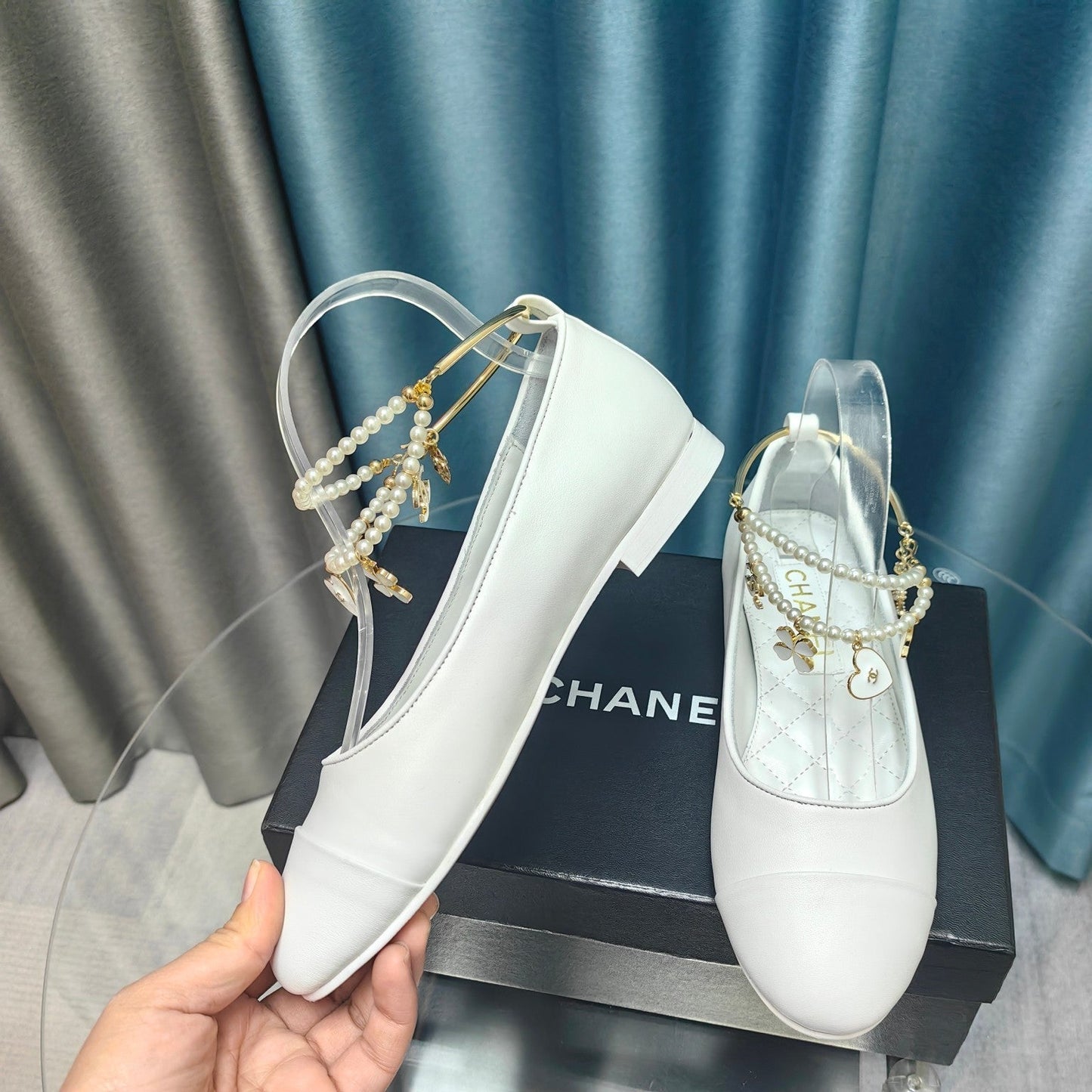 MARY JANE WITH PEARL STRAP IN WHITE LAMBSKIN - 35