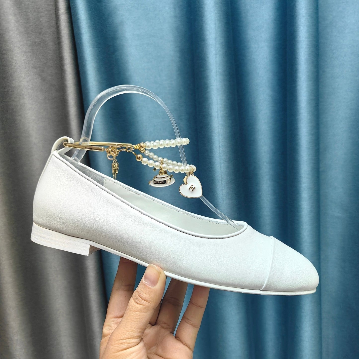 MARY JANE WITH PEARL STRAP IN WHITE LAMBSKIN - 35