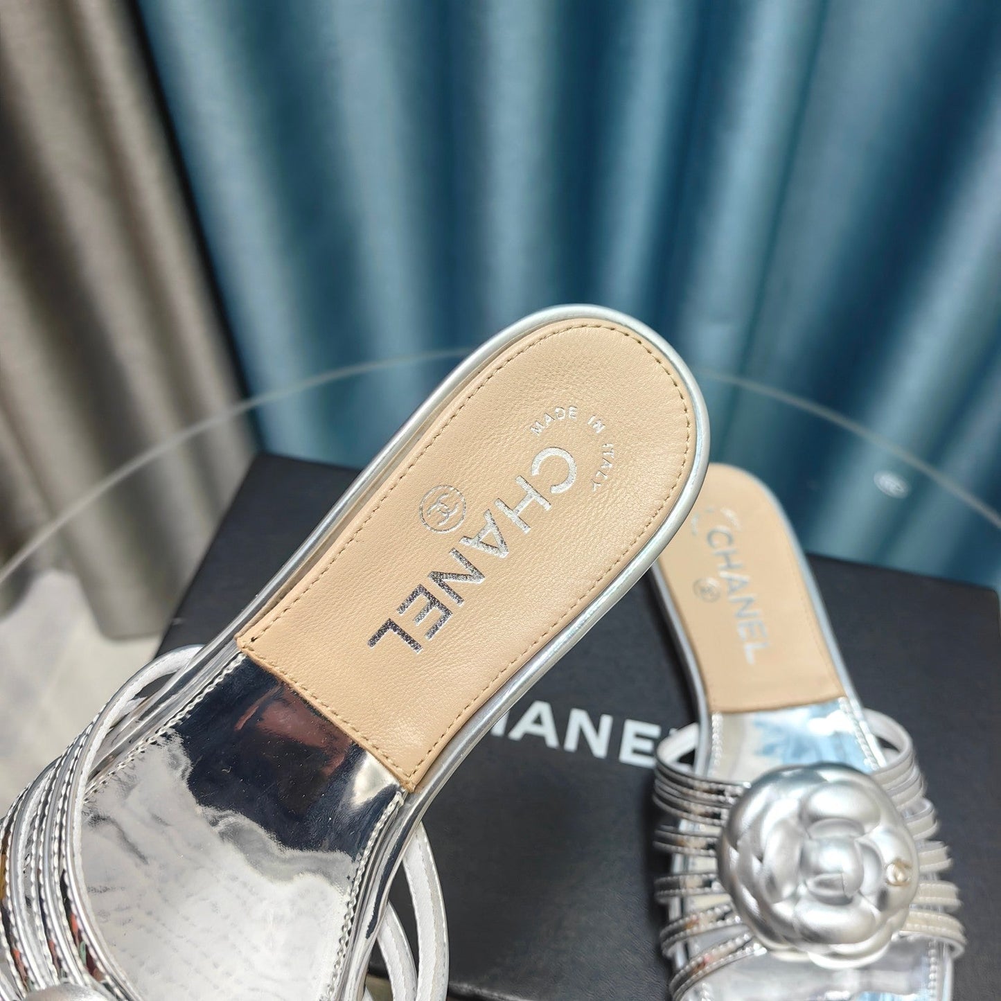 Camellia Slide Slippers Silver Lambskin - 35