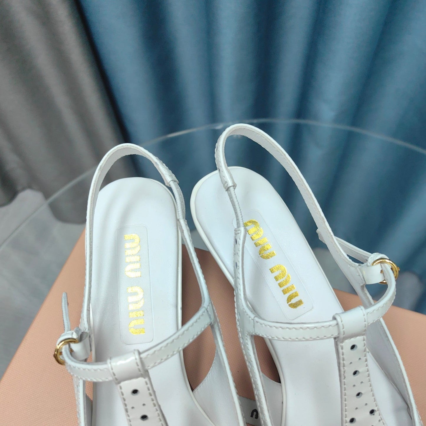 SLINGBACK WHITE LAMBSKIN WITH T- STRAPS - 35