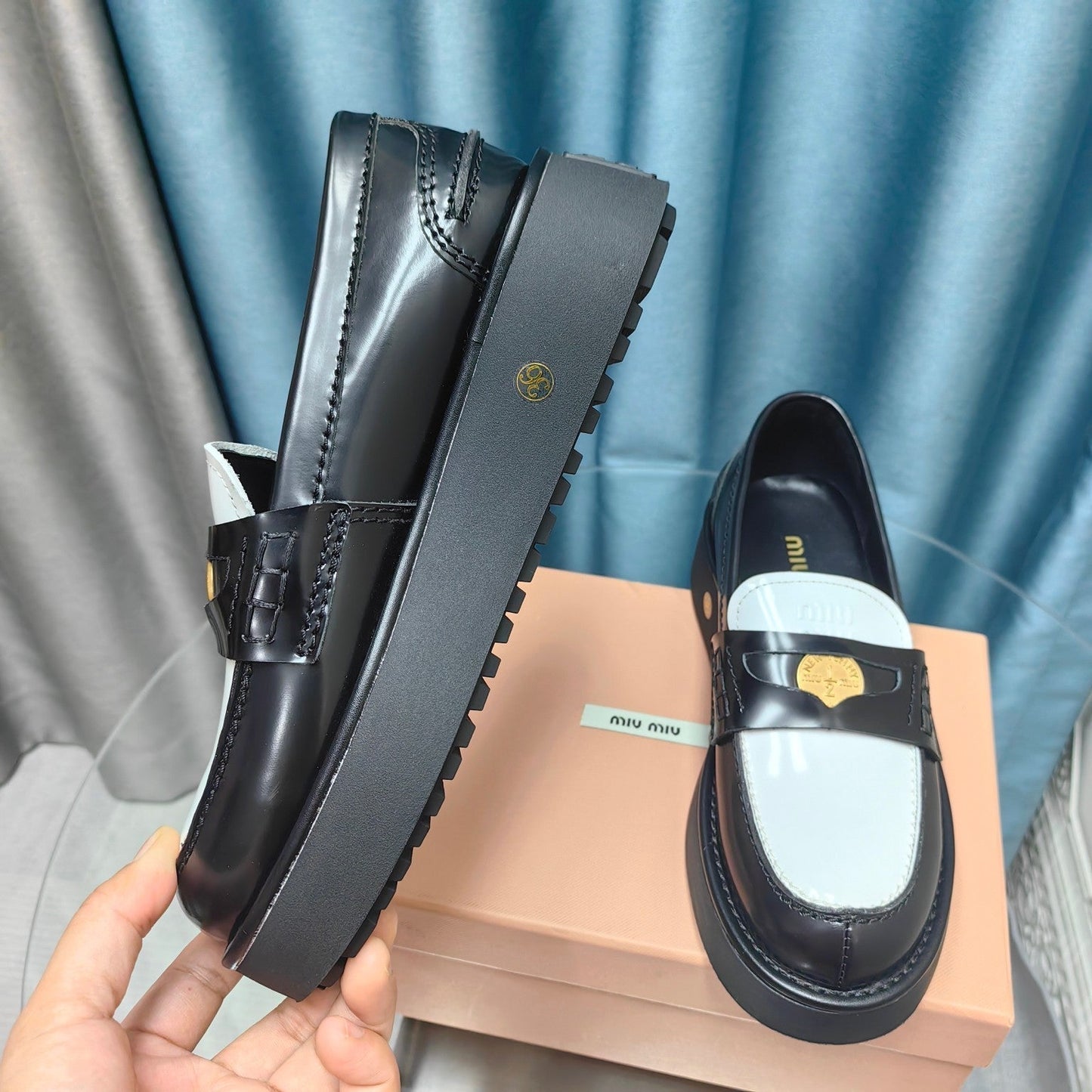 THICK-SOLED LOAFERS SHOES BLACK MIX WHITE COWHIDE - 35