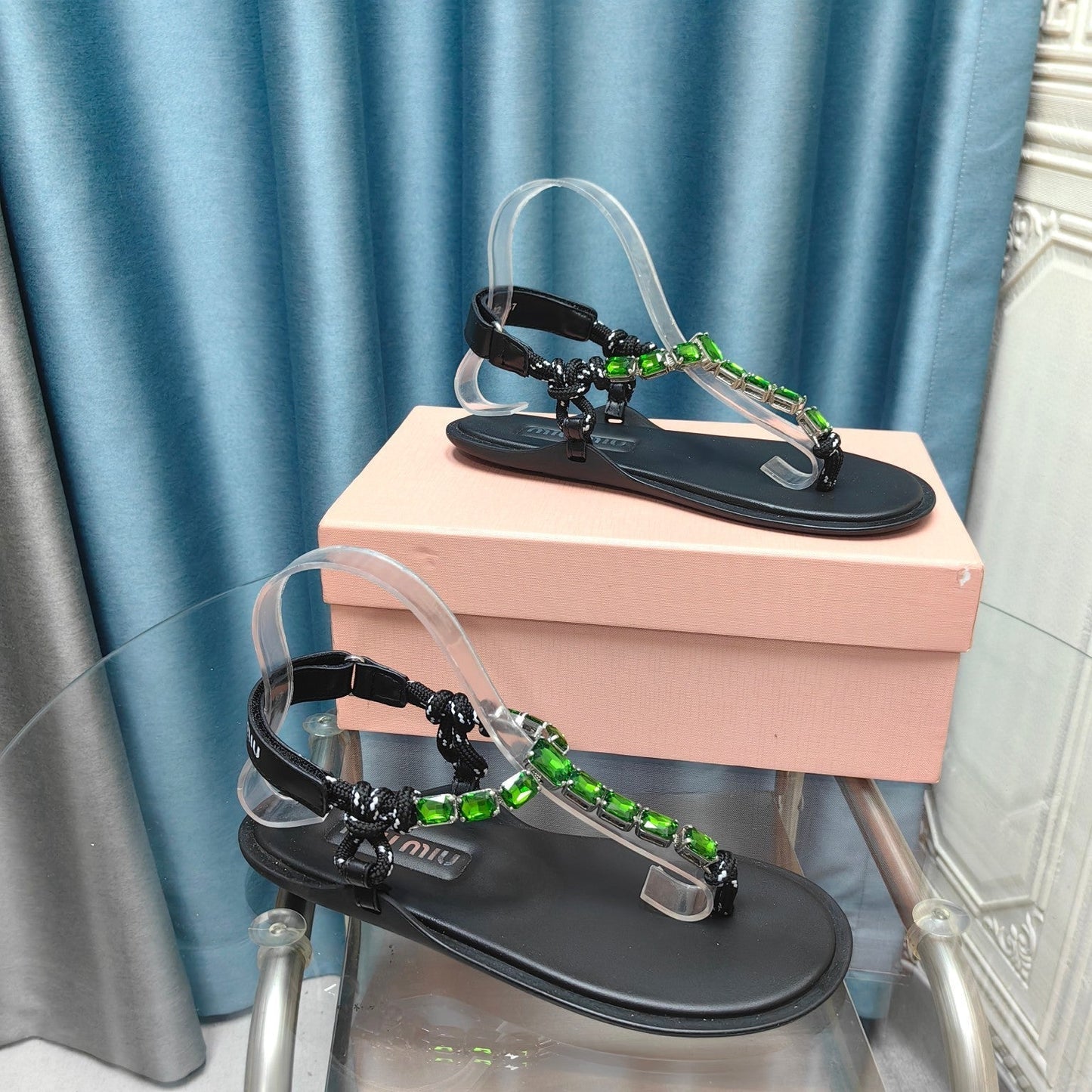 FLIP-FLOPS BLACK COWHIDE WITH CRYSTALS-KELLY GREEN - 34