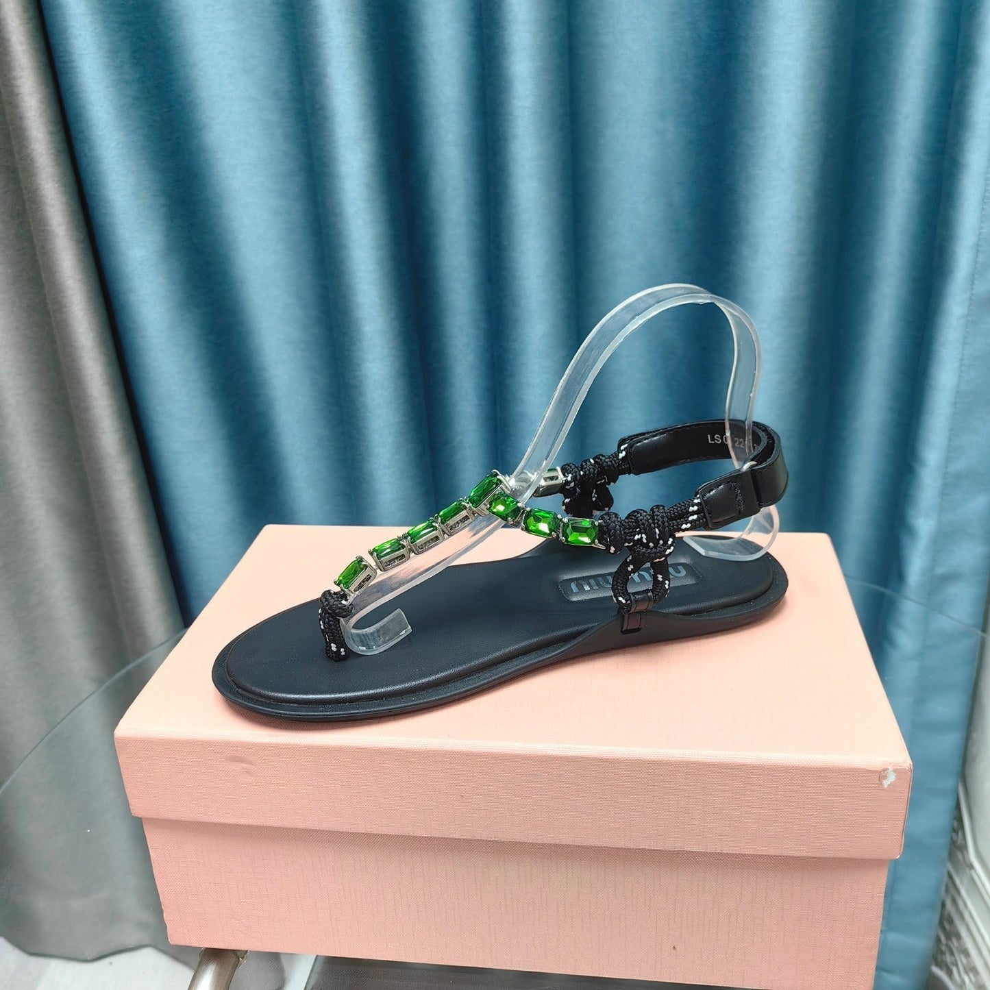 FLIP-FLOPS BLACK COWHIDE WITH CRYSTALS-KELLY GREEN - 34