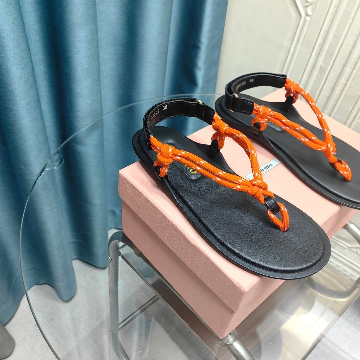 FLIP-FLOPS SANDAL BLACK SHEEPSKIN WITH ORANGE STRAP - 34